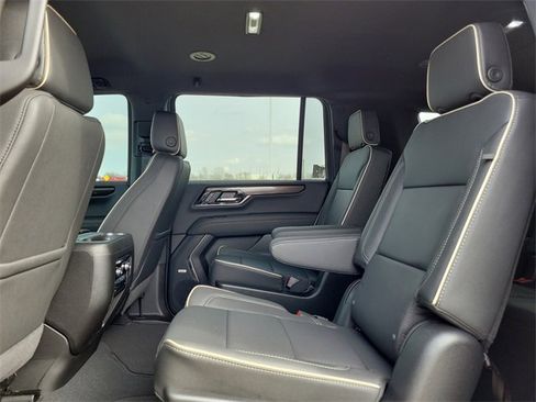 New 2026 GMC Yukon XL Elevation image 13