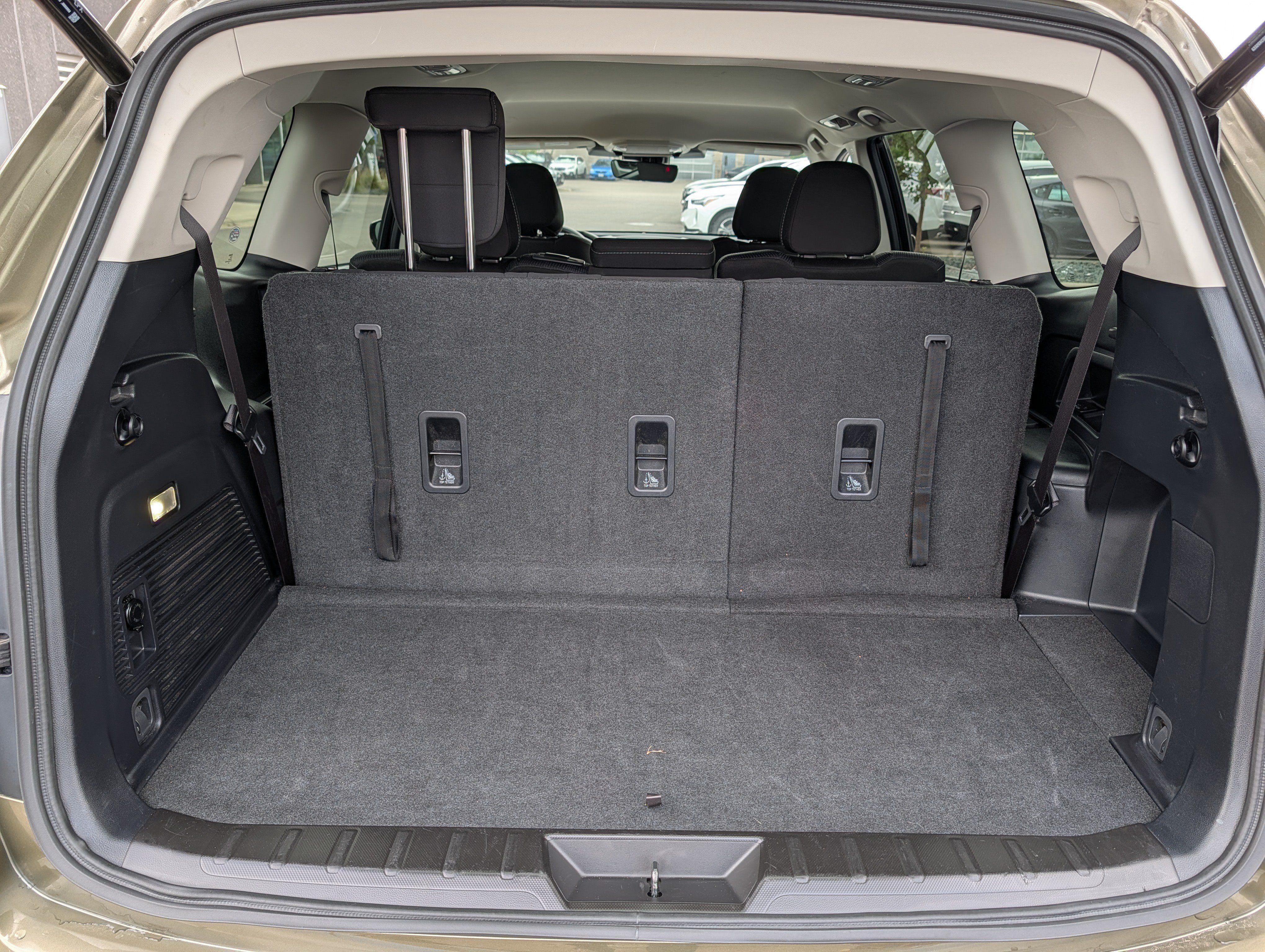 Certified 2025 Subaru Ascent Premium AWD/4WD image 18