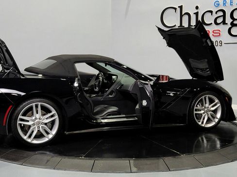 Used 2019 Chevrolet Corvette Stingray Convertible w/ 3LT Preferred Equipment Group RWD image 12