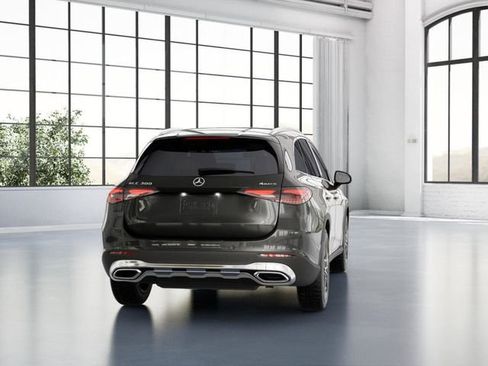 Used 2026 Mercedes-Benz GLC 300 4MATIC image 24