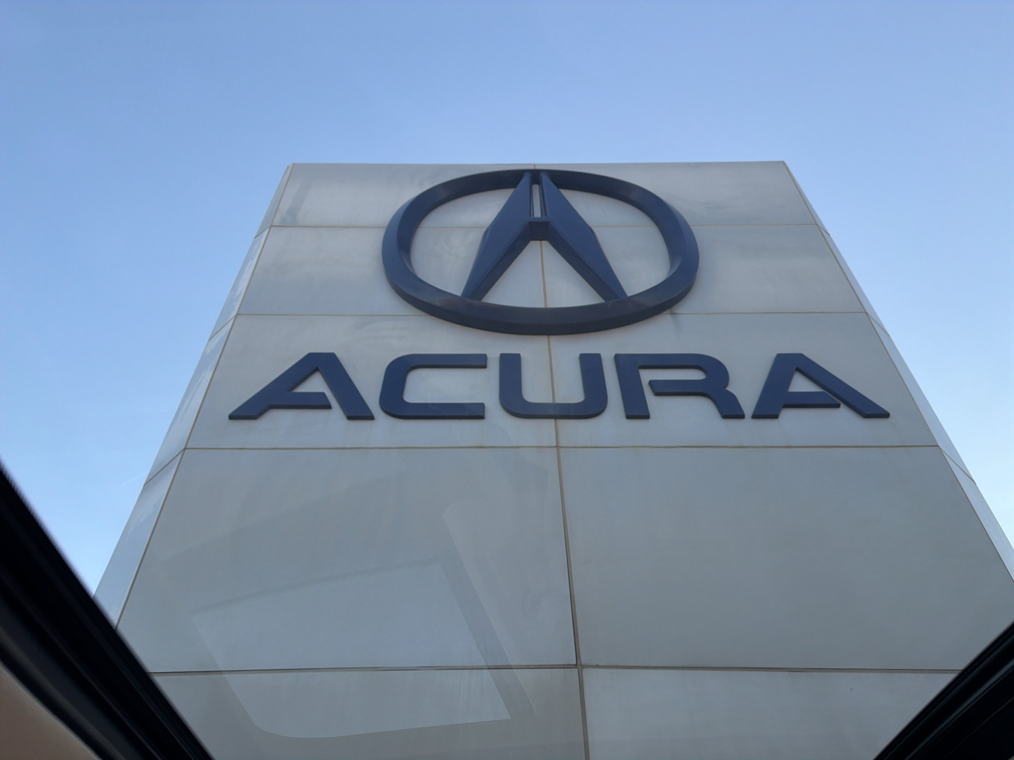 Certified 2024 Acura RDX SH-AWD image 2