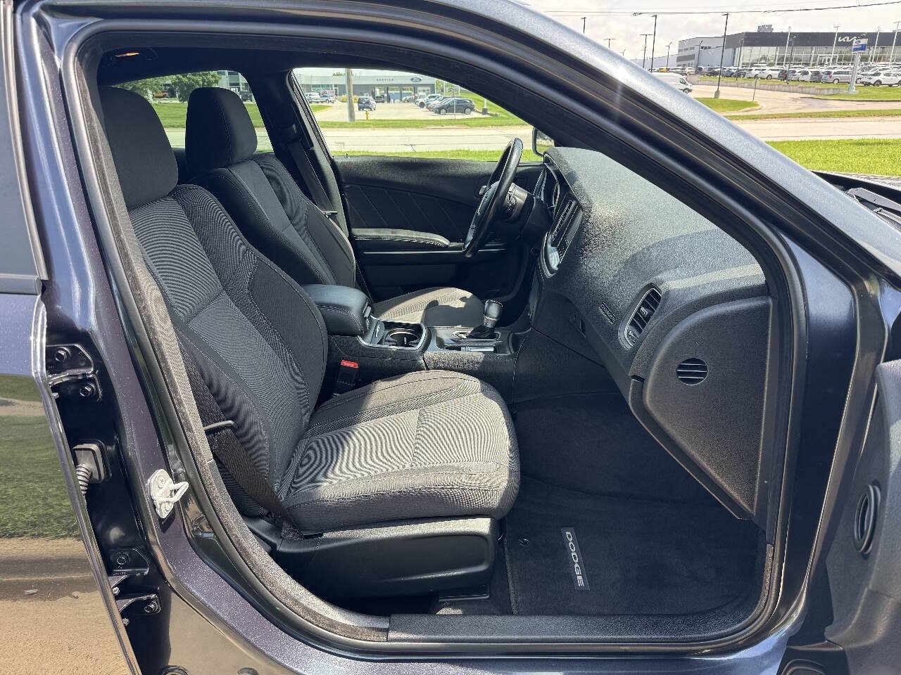 Used 2017 Dodge Charger R/T RWD image 14