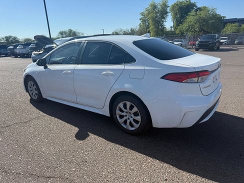 Used 2022 Toyota Corolla LE FWD image 7