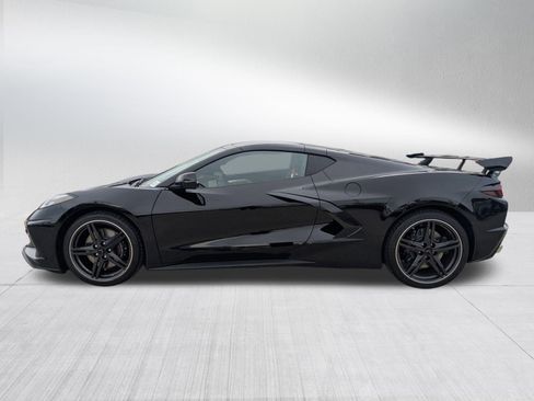 Used 2024 Chevrolet Corvette Stingray Premium Cpe w/ Z51 Performance Package image 3