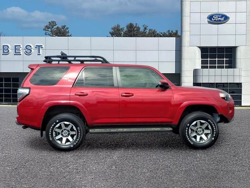 Used 2022 Toyota 4Runner TRD Off-Road AWD/4WD image 8