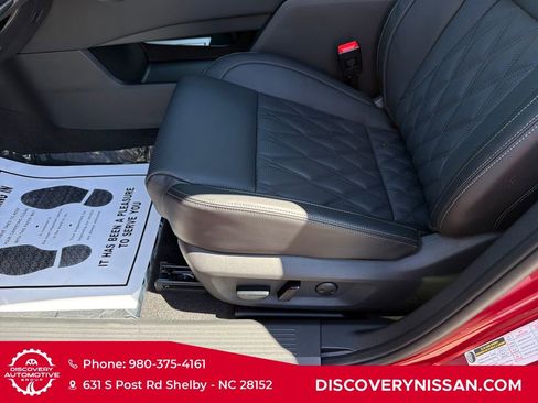 New 2026 Nissan Rogue Platinum AWD/4WD image 13