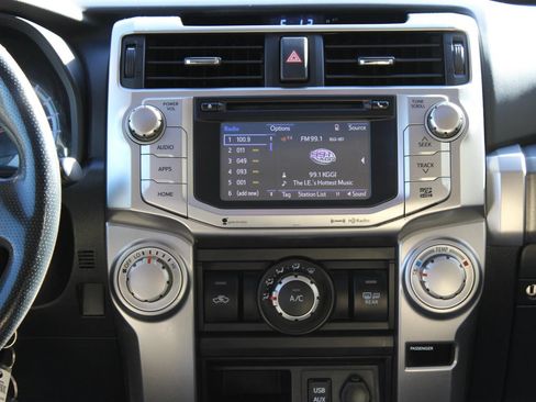 Used 2018 Toyota 4Runner SR5 Premium AWD/4WD image 24