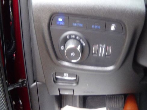 Used 2023 Jeep Grand Cherokee 4WD 4xe image 22