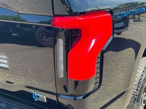 Used 2023 Ford F150 Lightning XLT AWD/4WD image 10