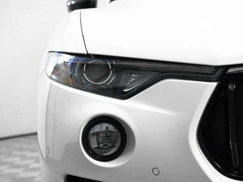 New 2024 Maserati Levante GT Ultima image 14