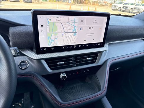 Used 2025 Ford Explorer ST-Line image 18