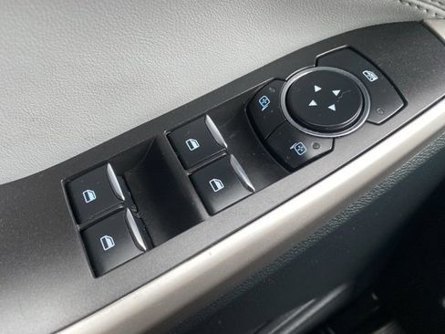 Used 2023 Ford Explorer XLT w/ Equipment Group 202A image 48