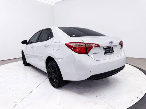 Used 2017 Toyota Corolla LE w/ Carpet Mat Package (TMS) FWD image 11