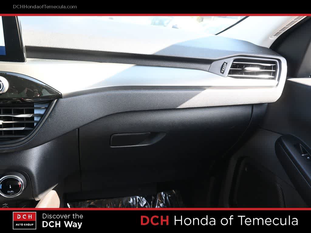 Used 2025 Ford Escape Active AWD/4WD image 14