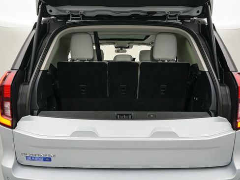 Certified 2025 Ford Expedition Platinum AWD/4WD image 25