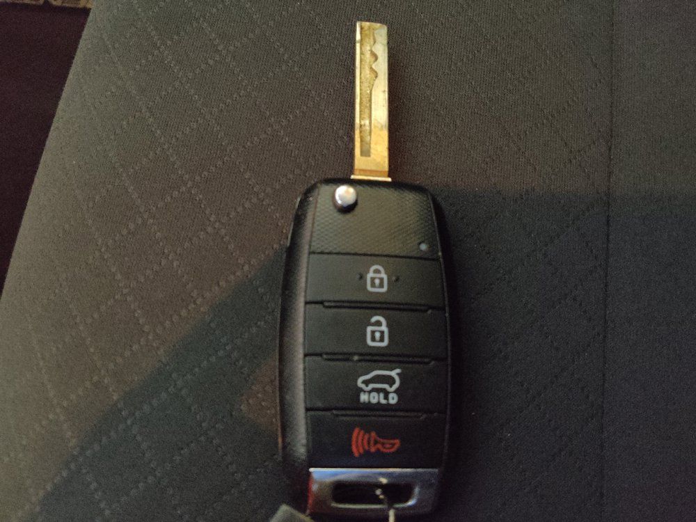 Used 2018 Kia Sorento FWD image 32