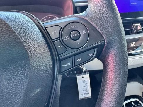 Used 2025 Toyota Corolla LE image 13