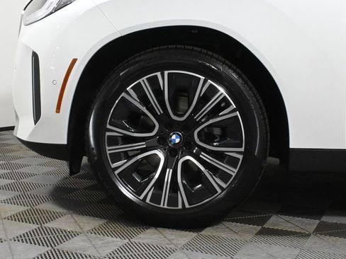 Used 2025 BMW X3 xDrive30i w/ Premium Package image 12