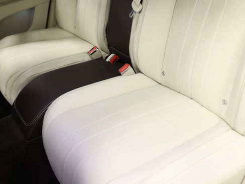 Used 2020 Bentley Flying Spur W12 image 71