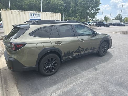 Used 2025 Subaru Outback Onyx Edition w/ Popular Package #2 AWD/4WD image 6