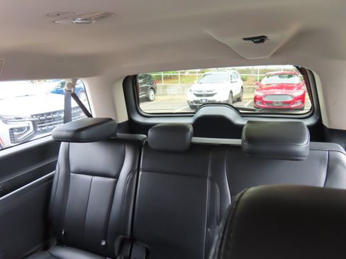 Used 2024 Ford Expedition Max XLT AWD/4WD image 30