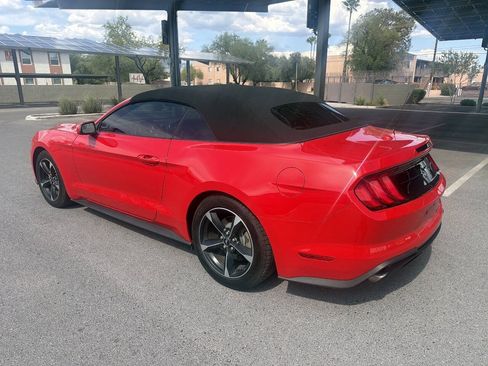 Used 2020 Ford Mustang Convertible RWD image 6