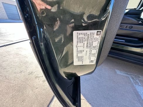 Used 2013 Chevrolet Avalanche LTZ image 16