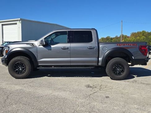 Used 2024 Ford F150 Raptor image 2