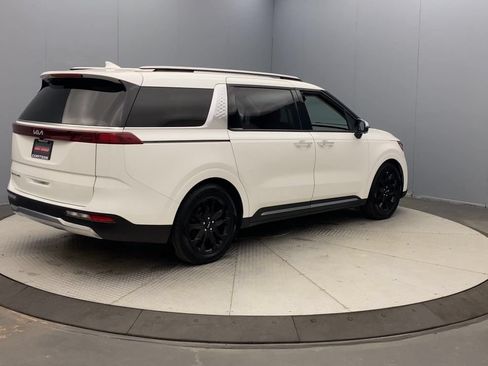 Used 2022 Kia Carnival SX Prestige FWD image 5