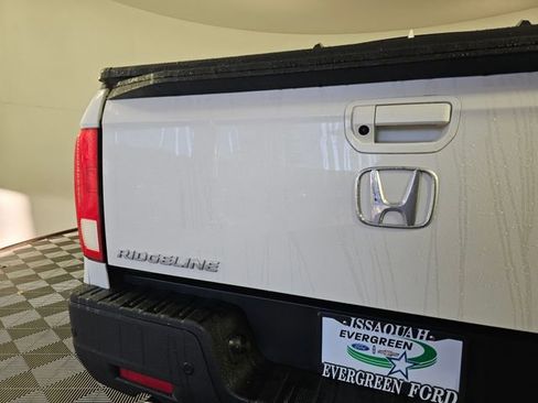 Used 2022 Honda Ridgeline RTL-E image 16