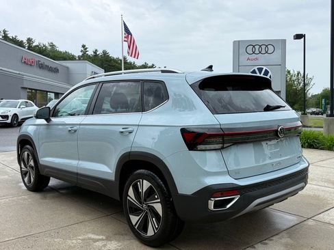 New 2026 Volkswagen Taos SE AWD/4WD image 12