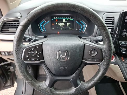 Used 2019 Honda Odyssey EX image 8