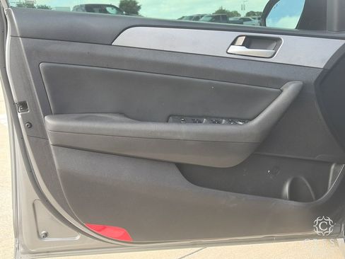 Used 2018 Hyundai Sonata SEL FWD image 9