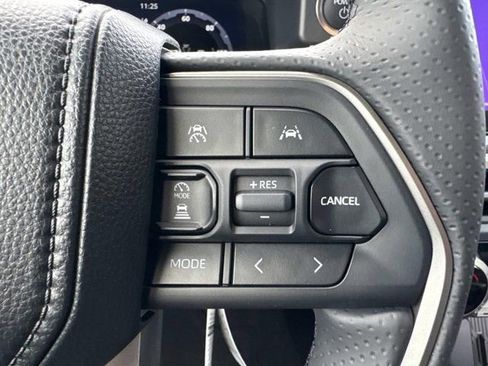 New 2025 Toyota 4Runner Limited AWD/4WD image 26