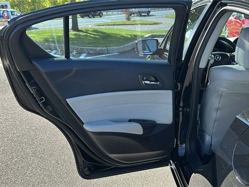 Certified 2018 Acura ILX image 22