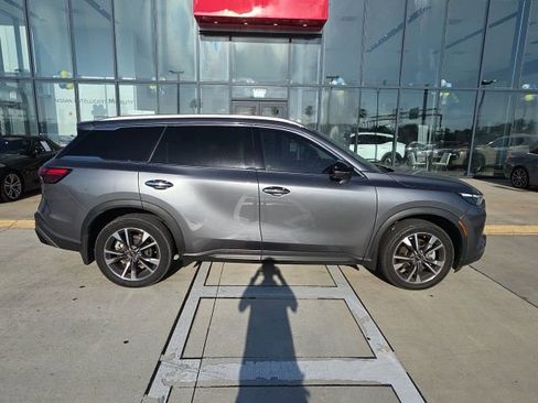 Used 2023 INFINITI QX60 Luxe FWD image 3