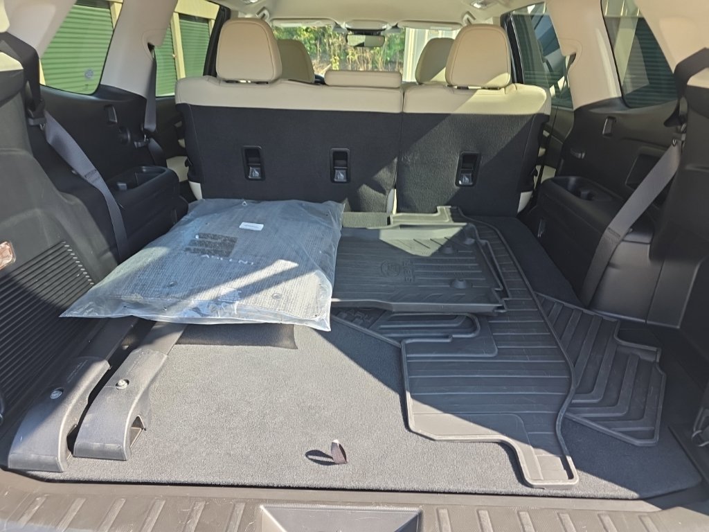 Used 2024 Subaru Ascent Limited AWD/4WD image 20