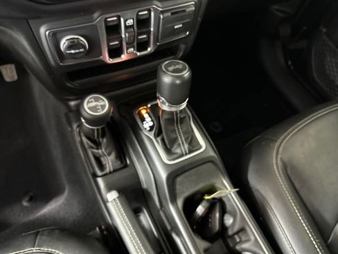 Used 2023 Jeep Wrangler Unlimited Sahara w/ Cold Weather Group image 20