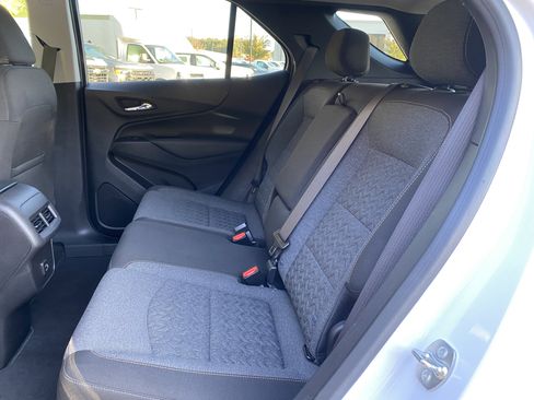 Used 2024 Chevrolet Equinox LT image 35