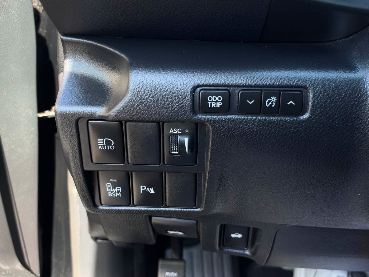 Used 2020 Lexus IS 300 F Sport w/ Blackline Edition RWD image 18