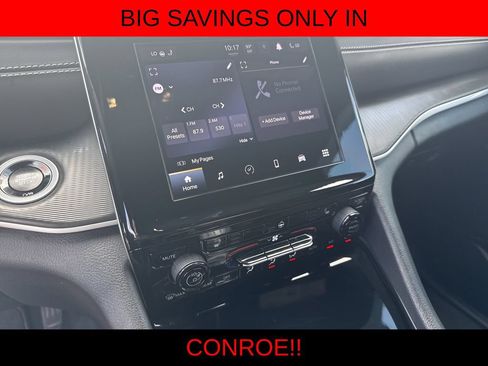 Used 2024 Jeep Grand Cherokee Altitude RWD image 20