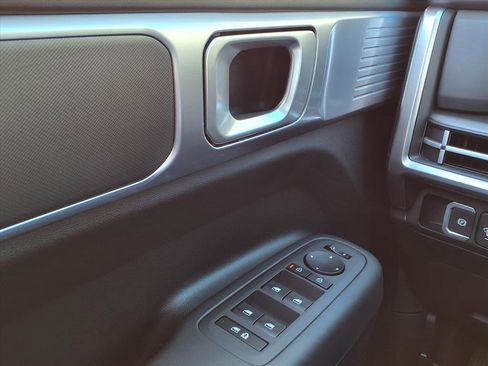 New 2026 Hyundai Santa Fe SE image 16