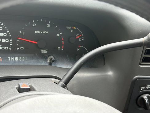 Used 2004 Ford F350 Lariat AWD/4WD image 19