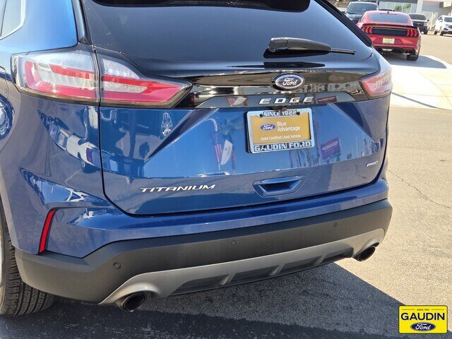 Certified 2022 Ford Edge Titanium AWD/4WD image 6