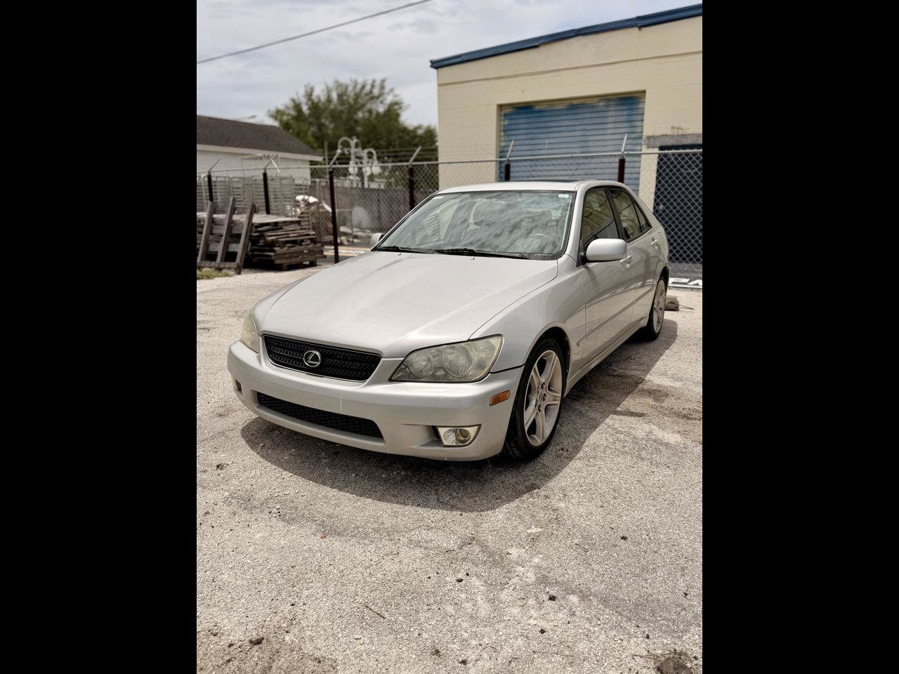 Used 2003 Lexus IS 300 w/ Power & Leather Pkg RWD image 1