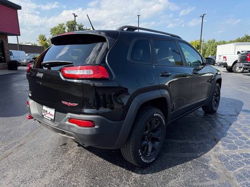 Used 2015 Jeep Cherokee Trailhawk w/ Comfort/Convenience Group AWD/4WD image 7