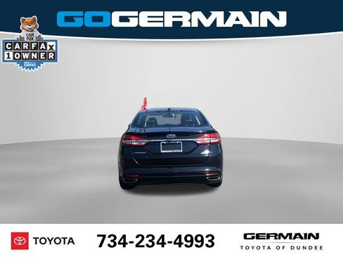 Used 2017 Ford Fusion SE w/ Fusion SE Technology Package AWD/4WD image 9