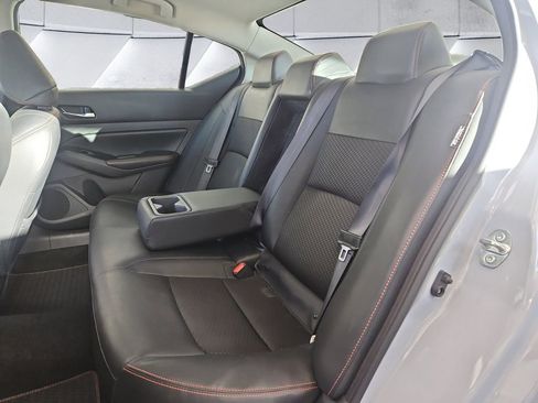 Used 2024 Nissan Altima 2.5 SR image 18