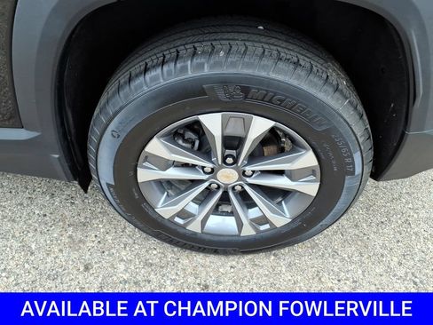 Used 2025 Chevrolet Equinox LT AWD/4WD image 9