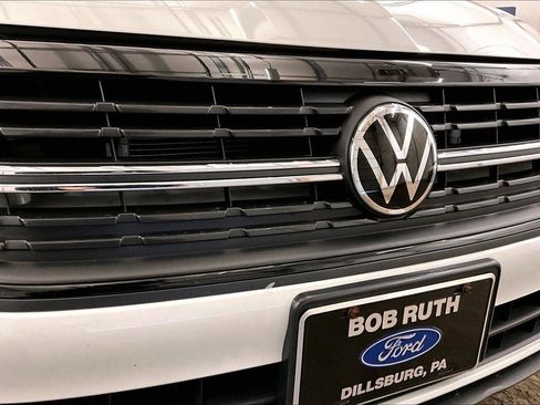 Used 2024 Volkswagen Jetta Sport image 29